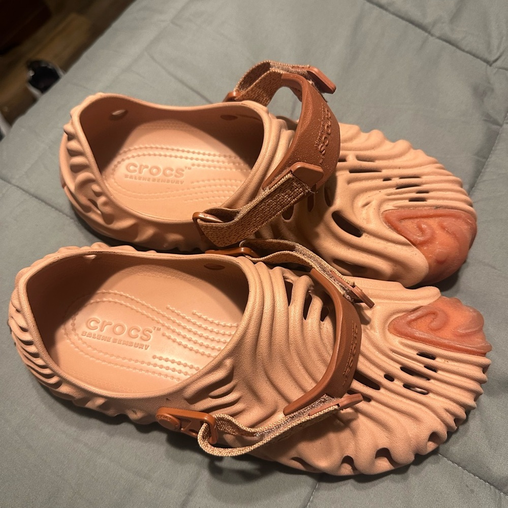 CROCS Pink Sandals Water-Resistant Slip-On